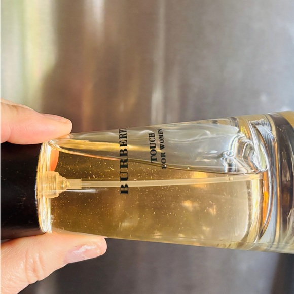 Burberry Touch for Women spray cap doesn’t work - Picture 3 of 3